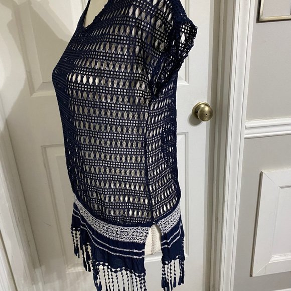 Small Navy Blue Maurices Top - Crocheted Net Look with Fringe - Picture 3 of 8